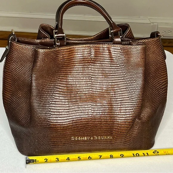 DOONEY & BOURKE Barlow Lizard Chocolate Brown Embossed Genuine Leather Satchel - Picture 6 of 16
